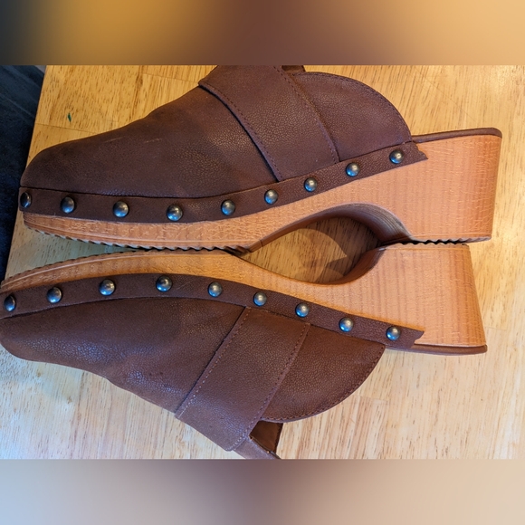 MIA Mules - Brown - Picture 7 of 10